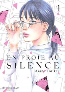 Couverture du tome 1 de En proie au silence chez Akata